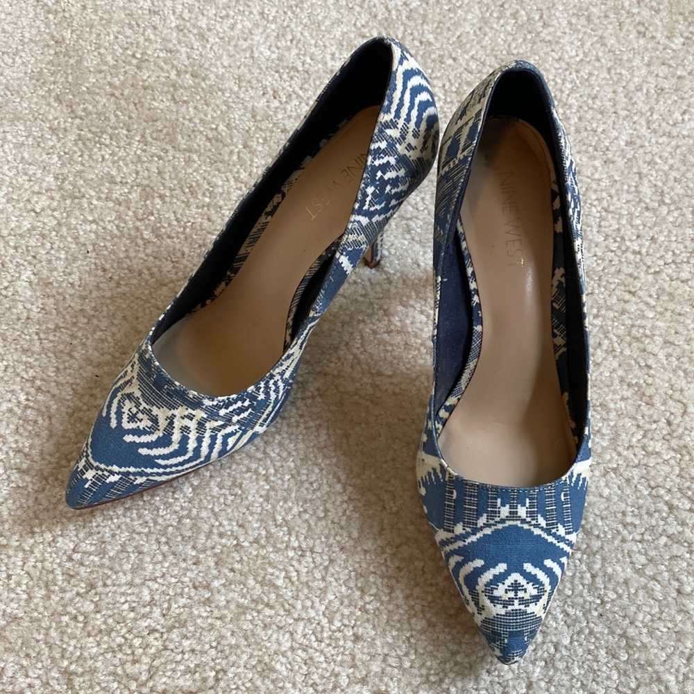 EUC Nine West print heels